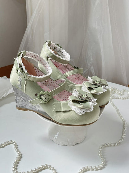 Green Winter Embossed Slope Heel Shoes with Snowflake Embroidery - Vintage Sweetheart