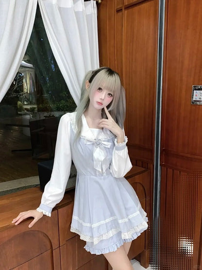 Kleid mit Hasenohren-Design, Matrosenkragen, Shorts mit Rüschenbesatz, Fliege