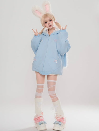 Hellblau/Apricotfarbener Kapuzenpullover mit Hasenohren-Design und Spitzenakzenten