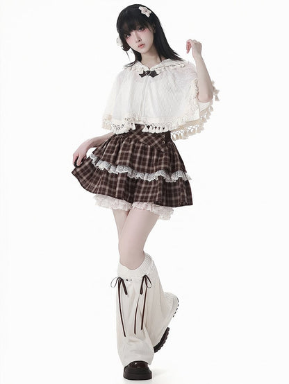 リボンのアクセント付きホワイトニットレッグウォーマー（ブラウン）