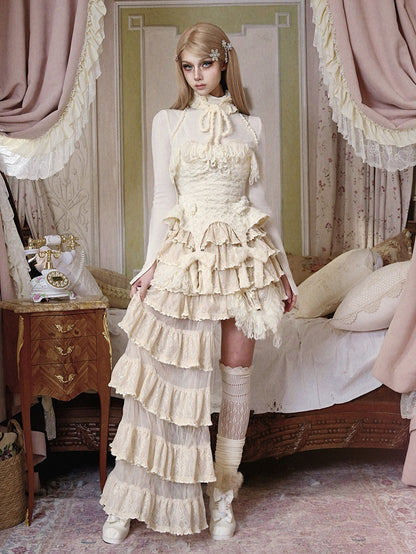 Jupe asymétrique en dentelle à volants et sequins, crème abricot