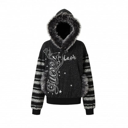 Schwarz-weißer Kapuzenpullover mit Plüschbesatz und gestreiften Ärmeln