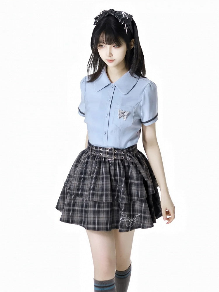 グレーブルーのプレッピースタイルの半袖チェック柄ネクタイ付きシャツ