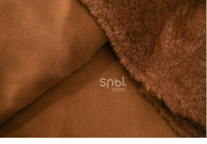 茶色のかわいいカピバラのフード付きジップ開閉フリースフード付きケープ