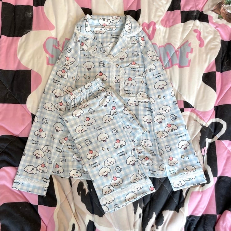 ホワイト＆ブルーのチェック柄パジャマセット