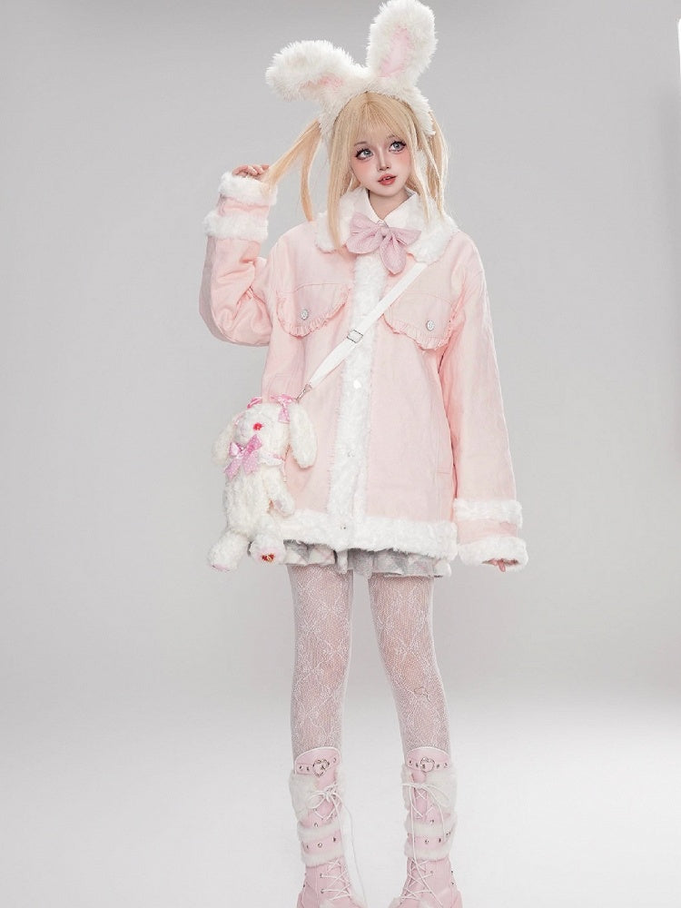 Dicke Jacke mit Polokragen und Plüschbesatz in Rosa/Kamel