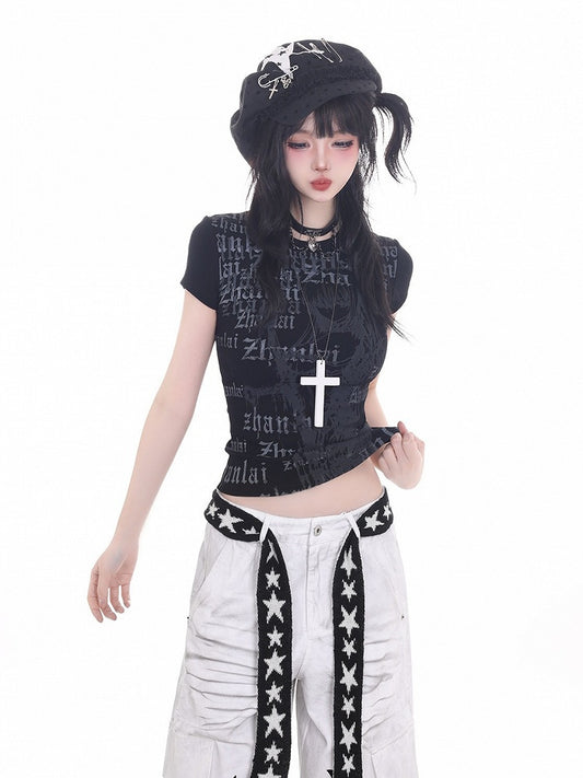 Black Slim-Fit Short Sleeve Tee with Anime Girl & Letter Print - KNOW8 Online Shop