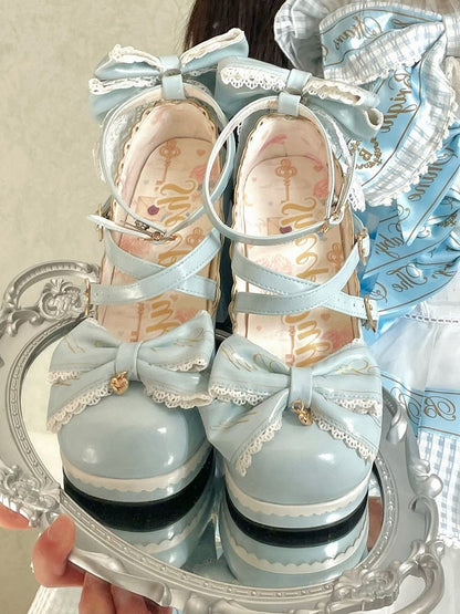 Heels Herz am Block Hohe Schnallen Blaue Schleife Kreuzmuster Abnehmbares Oberteil