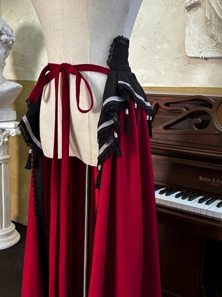 Cape de train bicolore rouge et noir Ouji Lolita - Couronne de roses