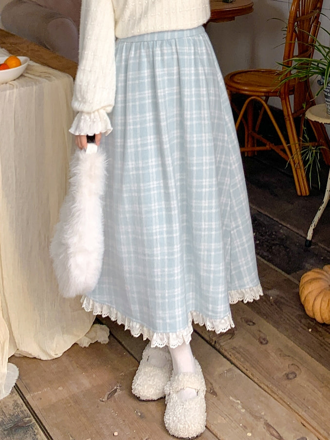 ブルーのチェック柄ハイウエストレーストリムミディスカート
