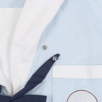 Little Seal Hellblaues JK-Uniform-Oberteil mit Matrosenkragen und gratis Fliege