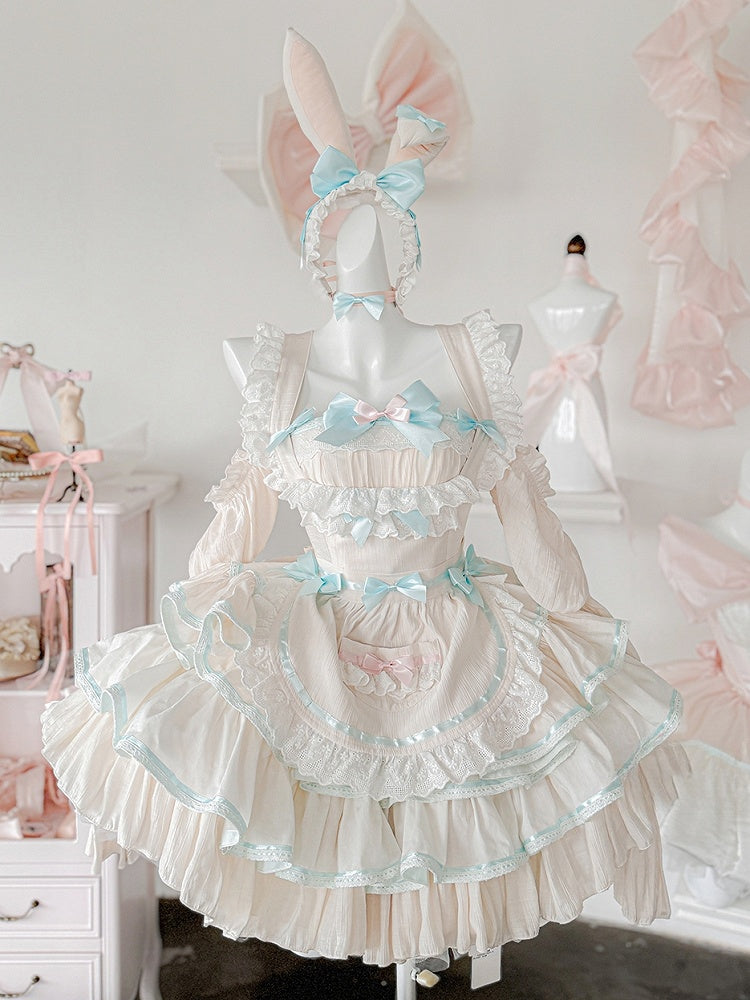 ピンクとミントグリーンのスイートメイドエプロン＋バスクウエストティアードフリルヘムストラップレスパフィードレス