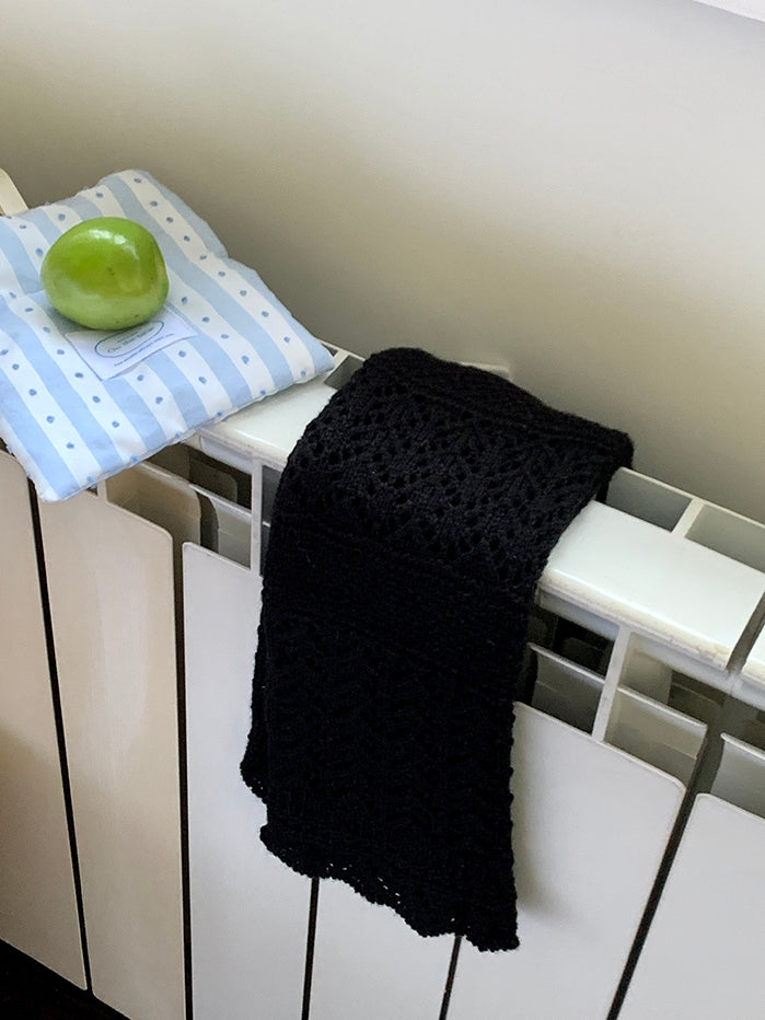 Chaussettes montantes tricotées ajourées grises/blanches/noires