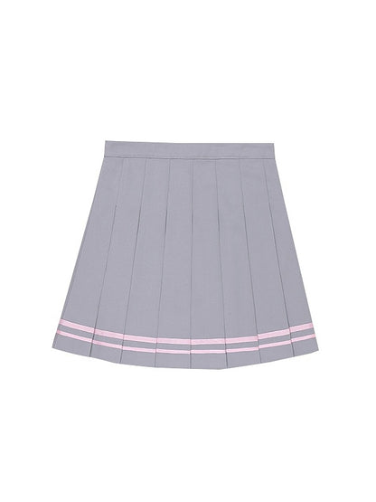 グレーのハイウエストプリーツスカート