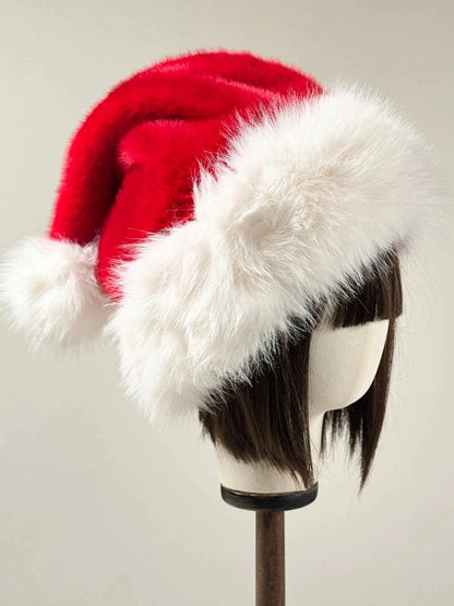Red Hat Lolita White Furry Christmas-Themed