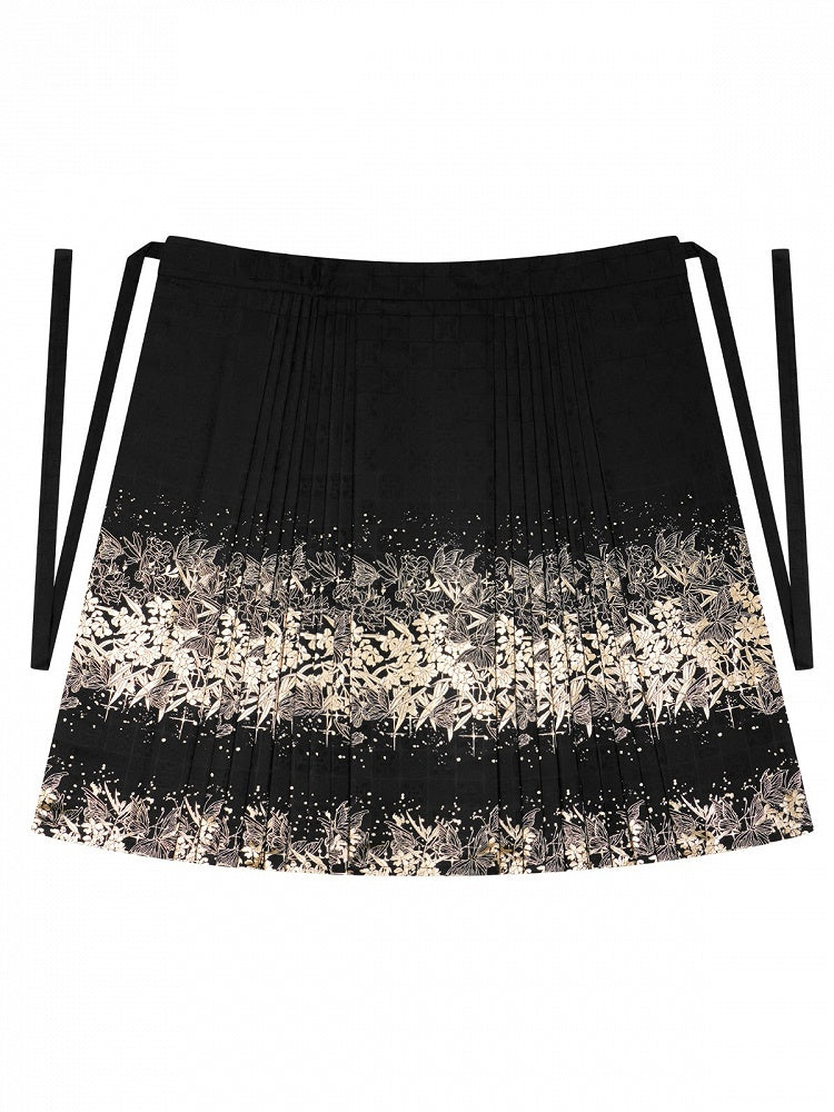 Black Mamian Skirt with Gold Floral Embellishment - San Sheng Du