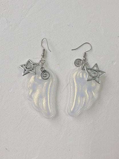 White Wing Earrings with Star Decoration - OJOJ