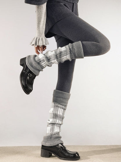 Patterns: Knit Fair (4 Isle Warmers Leg Snowflake/Tulip/Reindeer/Checkerboard) Retro