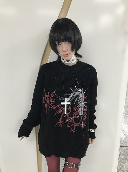 Dark Sweater Design White/Black with Gothic Centipede Aesthetic