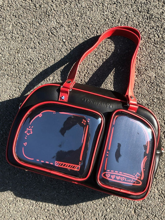 Brotförmige Ita-Umhängetasche in Schwarz und Rot mit Kontrastbesatz