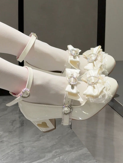 Heels Janes Herz Weiß Ausschnitt an der Spitze Schleife Mary