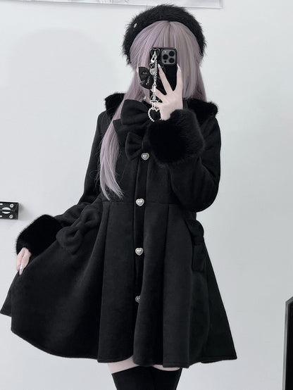 und Kei Plüsch Perlen Schwarz Bowknot Kragen Verziert Manschetten Details Jirai Mantel