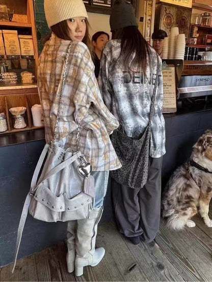 2-Way White Backpack With Drawstring Closure And Chain Straps