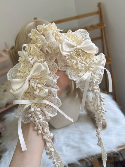 Design Lace Details Beige Hairband Bow