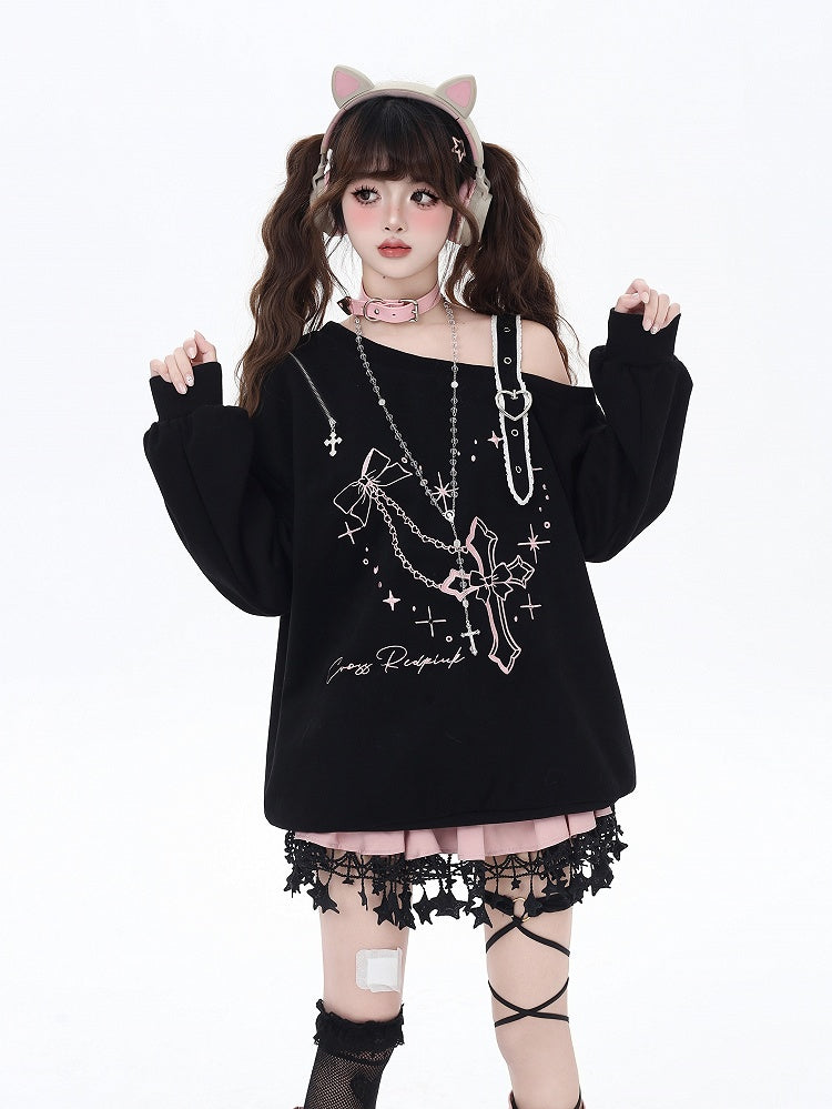 ブラック/ピンクのアシンメトリーネックライン、ハートバックル、クロス刺繍スウェットシャツ