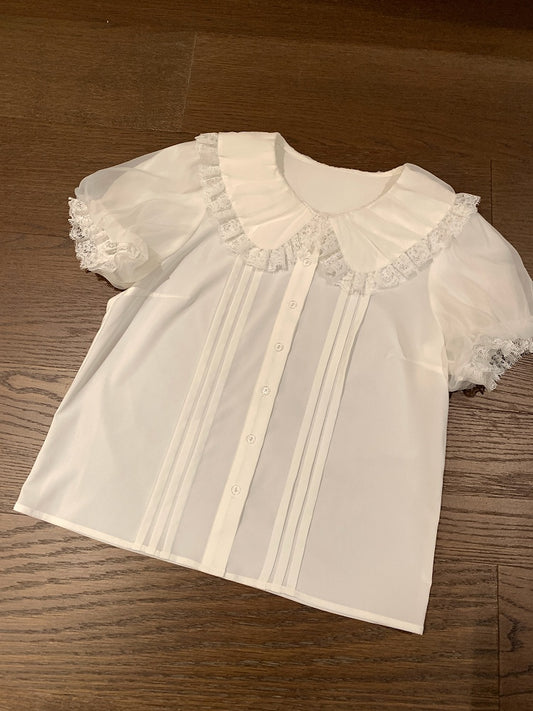 ベージュのパフホワイトシャツ半袖 /