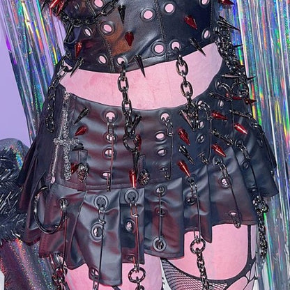 Charm Punk und Rock Pin Kette verziert schwarze Nieten