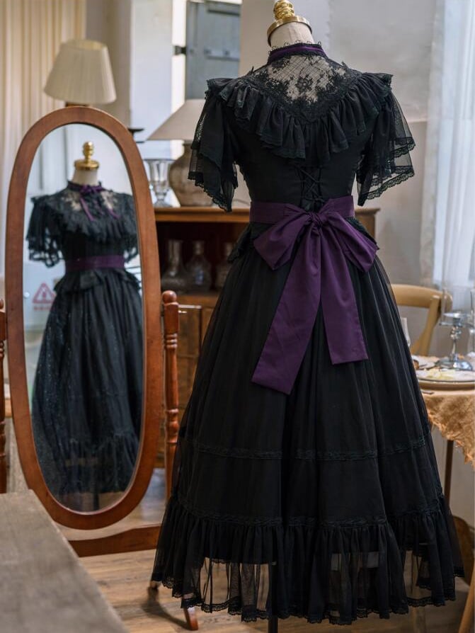 Lolita Schmetterlingsgürtel Schwarzes Kleid Taille Elegant Klassisch mit Ärmeln Illusion Ausschnitt Lila Edward