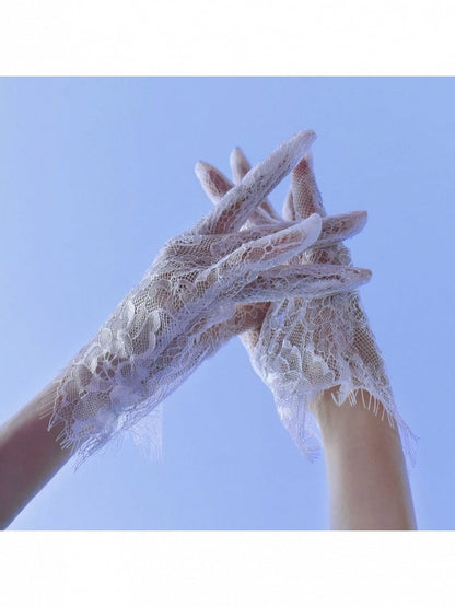 Short Lace Gloves with Floral Pattern in Two Shades - Mr. Cat
