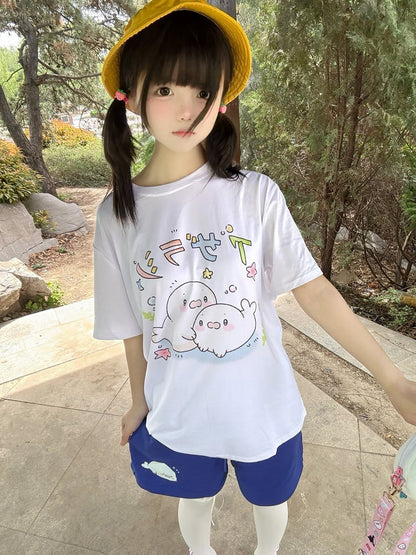 ホワイトの愛らしいアザラシプリントモダールTシャツ