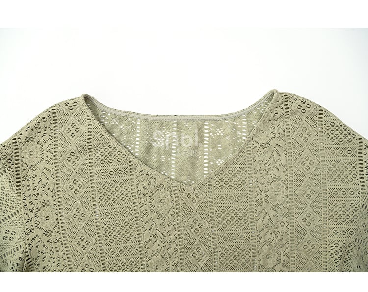 ボヘミアングリーンVネックタッセルヘムトップス（ベルト付き）