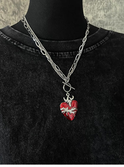 Red Thorn Heart-shaped Pendant Necklace