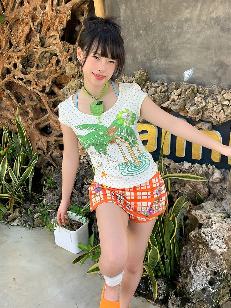 Tree and Dots Print T-shirt Green Palm Rhinestone Details Polka with White