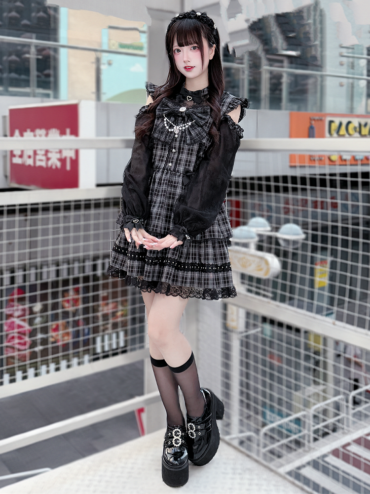 Plaid Cutout Shoulder Jirai Lace Trim Kei Chain with Bead Dress Bow and Black