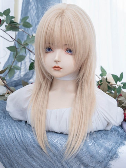 ライトブロンドのロングストレート合成ウィッグ（前髪付き）