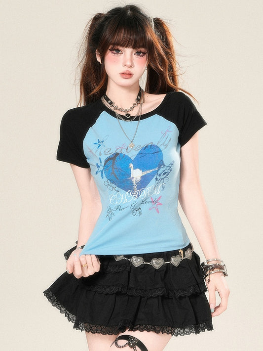 T-Shirt mit Aufdruck Glamorous Bittersweet und Buchstaben Animal Heart Blau