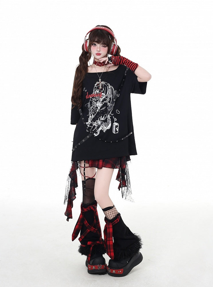 ほろ苦いクリスクロスストラップデザインTシャツ ロックガールプリント ブラック