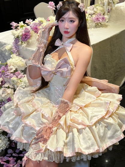 ピンク/ブラックの大きなリボン