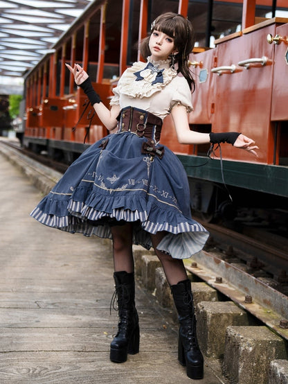 Aprikosenfarbenes Hemd mit Rüschenausschnitt + brauner Korsettgürtel + blauer Rock Steampunk Lolita Set