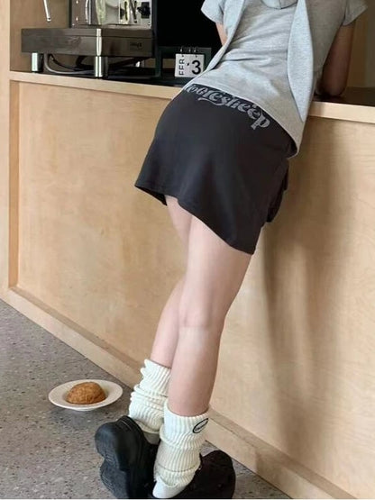 Multi-Pocket Print Dark / Light with Gray Letter Skirt