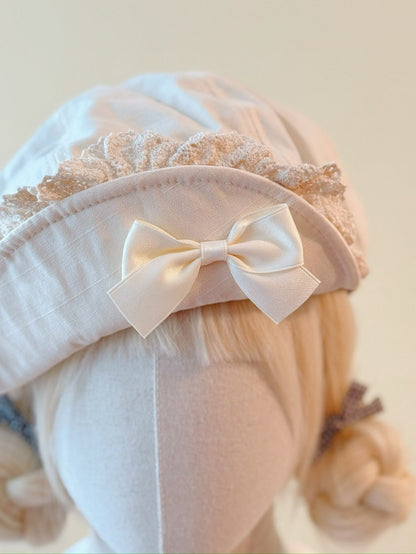 and Trim Brim with Beret Delicate Bow Flipped Lace Creamy