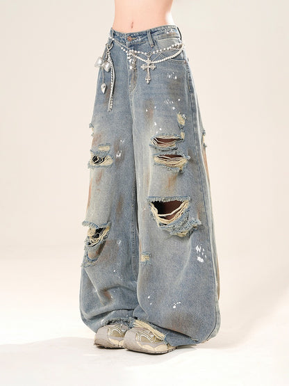 ワイドレッグジーンズ、股上はダメージ加工、穴あき、ブルースプレー、ロープリントペイント