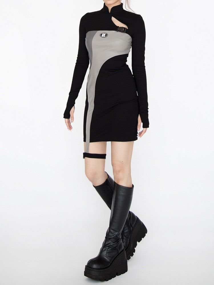 サイバーパンク風の未来的なブラック＆グレーのバンドカラーカットアウトディテールのガーター付きグラマラスドレス