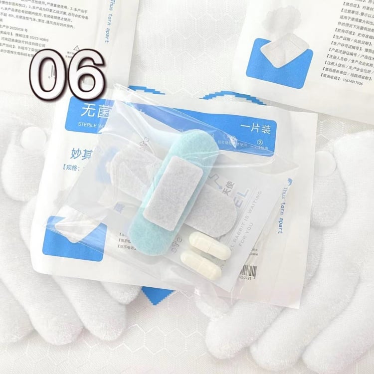 カプセル型ヤミカワイイヘアクリップ