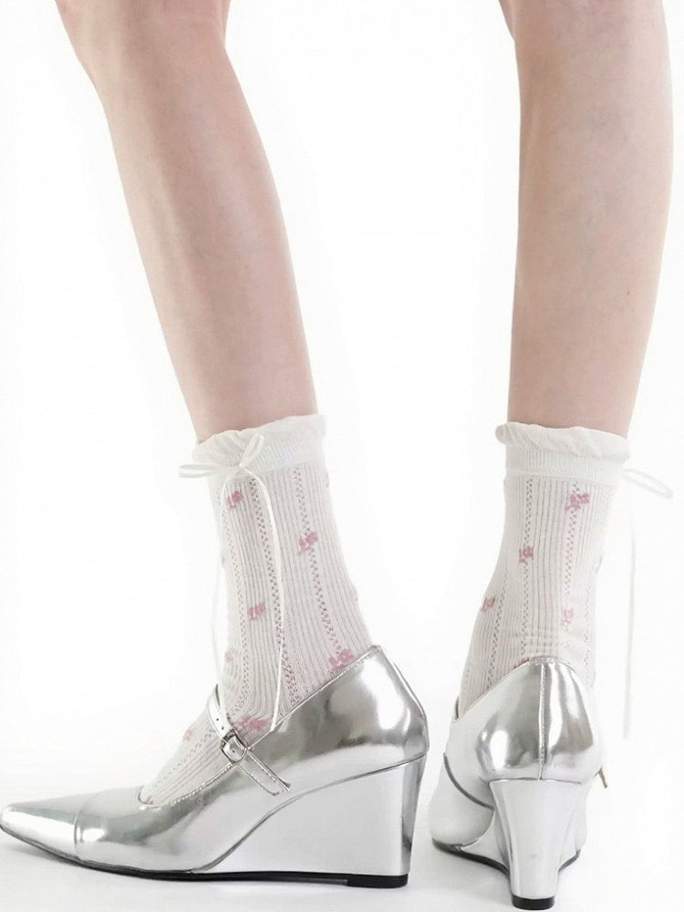 Ruffle Lace Ankle Socks with Floral Pattern in 3 Colors - ModaSwings