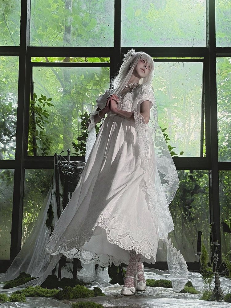 High-Waisted Empire Lolita One-Piece Gown with Lace Embroidery - Vivian's Quilt Studio